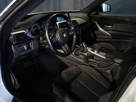BMW 320d 8 of 23