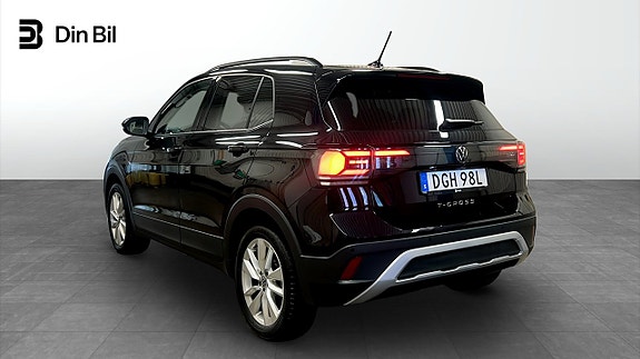 Volkswagen T-Cross 3 of 20