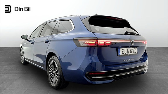 Volkswagen Passat 3 of 20