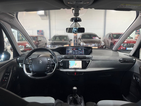 Citroen Grand C4 Picasso 10 of 30
