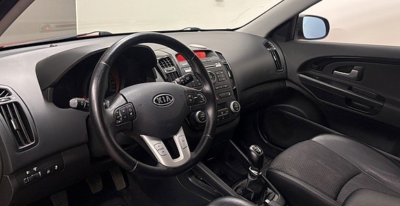 Kia Ceed 7 of 9