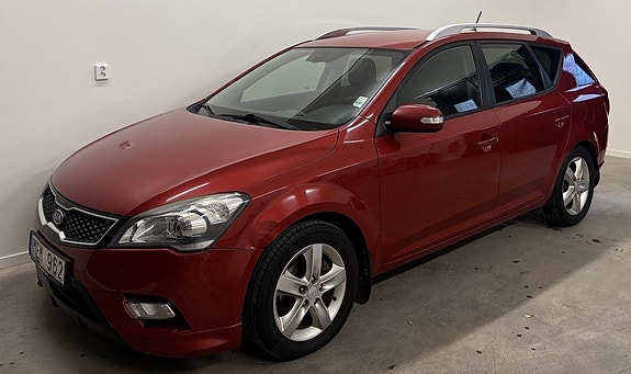 Kia Ceed 4 of 9