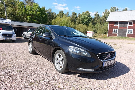 Volvo V40 26 of 28