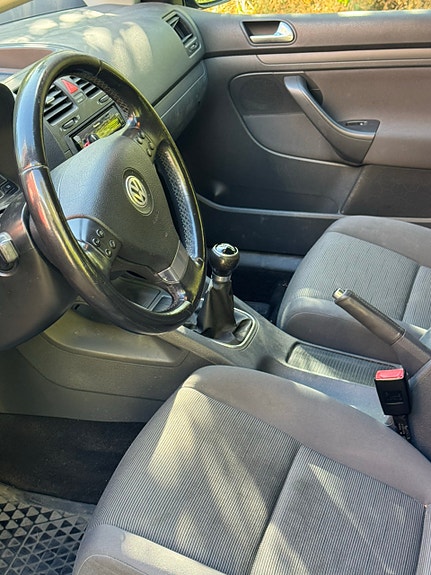 Volkswagen Golf V 4 of 7