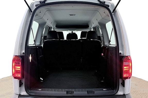 Volkswagen Caddy Maxi 26 of 26
