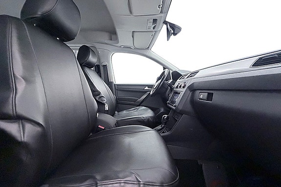 Volkswagen Caddy Maxi 15 of 26