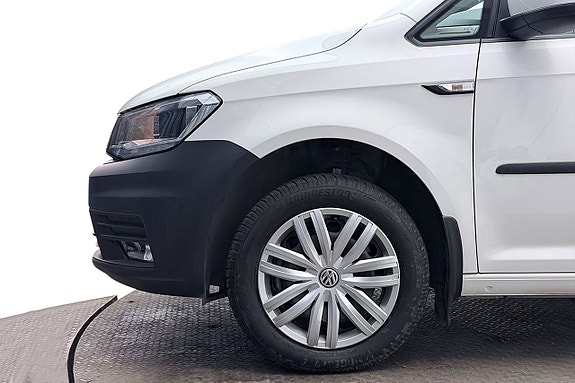 Volkswagen Caddy Maxi 11 of 26