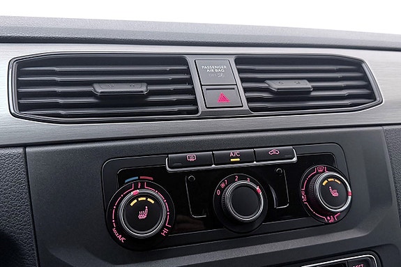 Volkswagen Caddy Maxi 18 of 26