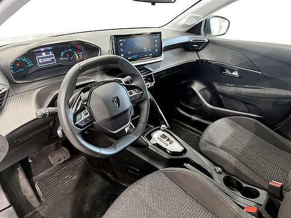 Peugeot 208 4 of 15
