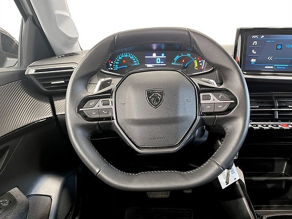 Peugeot 208 7 of 15