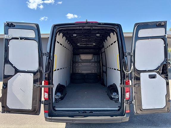 Volkswagen Crafter 35 8 of 20