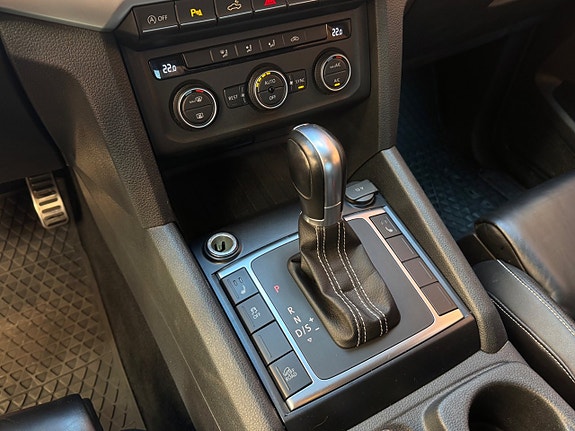 Volkswagen Amarok 21 of 27