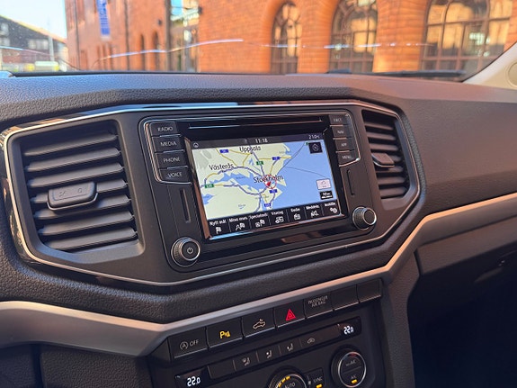 Volkswagen Amarok 23 of 27