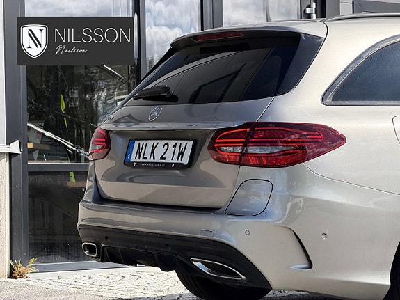 Mercedes-Benz C300 19 of 30
