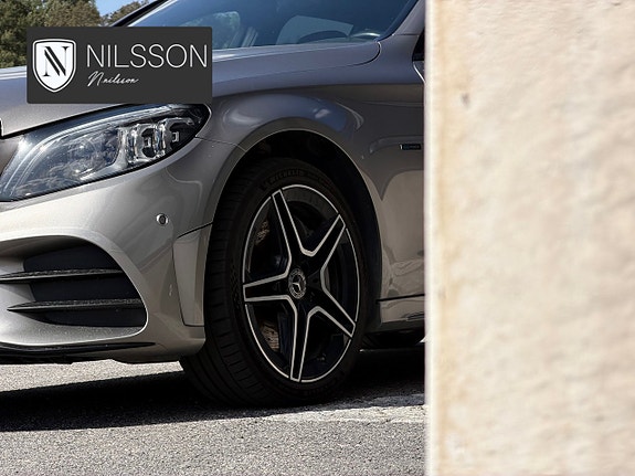 Mercedes-Benz C300 6 of 30