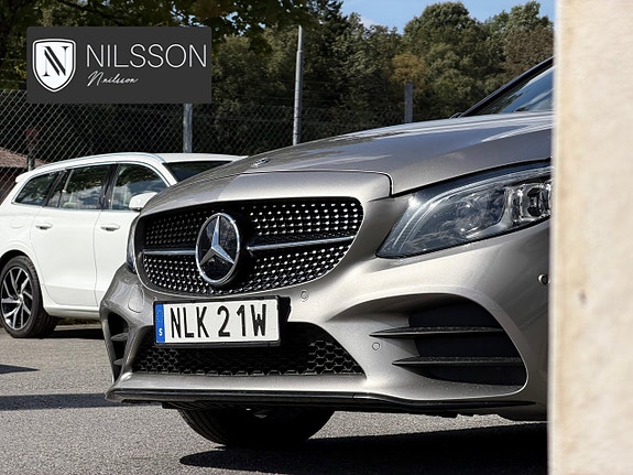 Mercedes-Benz C300 5 of 30