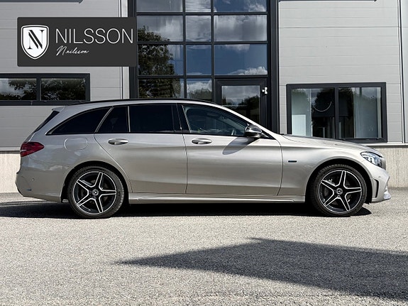 Mercedes-Benz C300 20 of 30