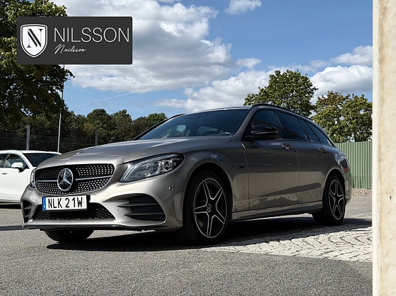 Mercedes-Benz C300 4 of 30