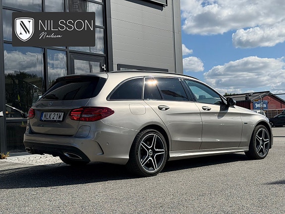 Mercedes-Benz C300 18 of 30
