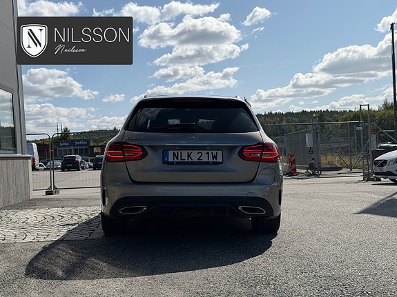 Mercedes-Benz C300 15 of 30