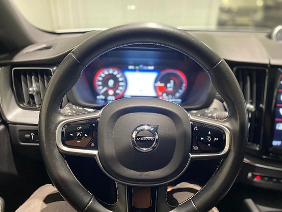 Volvo XC60 20 of 24