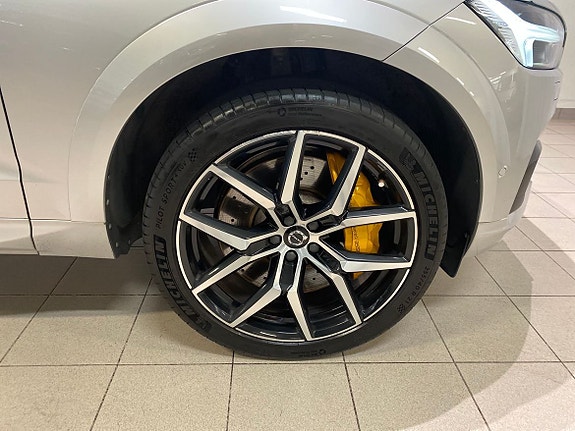 Volvo XC60 3 of 24