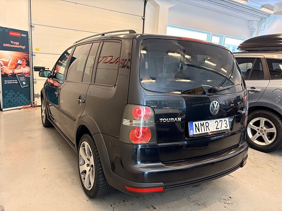 Volkswagen CrossTouran 9 of 30