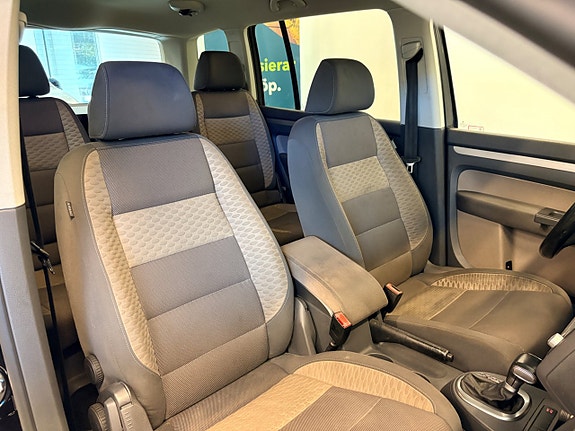 Volkswagen CrossTouran 15 of 30
