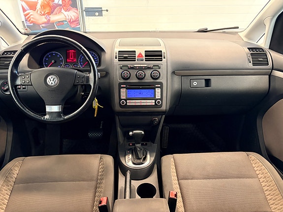 Volkswagen CrossTouran 18 of 30