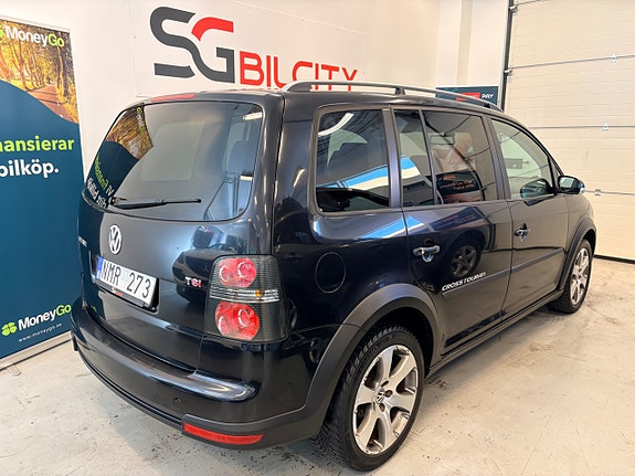 Volkswagen CrossTouran 6 of 30