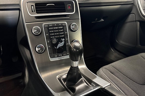 Volvo S60 12 of 25