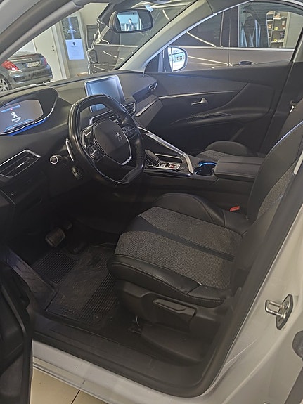 Peugeot 3008 11 of 11