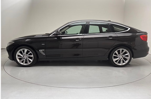 BMW 320d 4 of 7