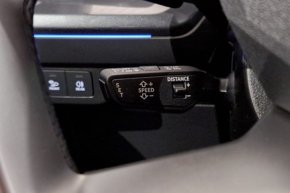 Audi Q4 e-tron 8 of 15
