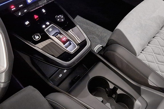 Audi Q4 e-tron 13 of 15