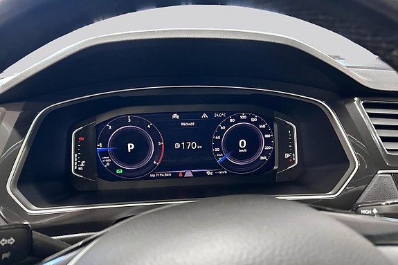 Volkswagen Tiguan Allspace 10 of 17