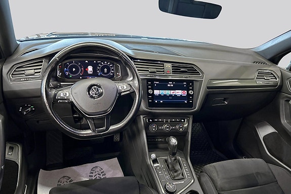 Volkswagen Tiguan Allspace 7 of 17