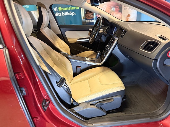 Volvo S60 6 of 16