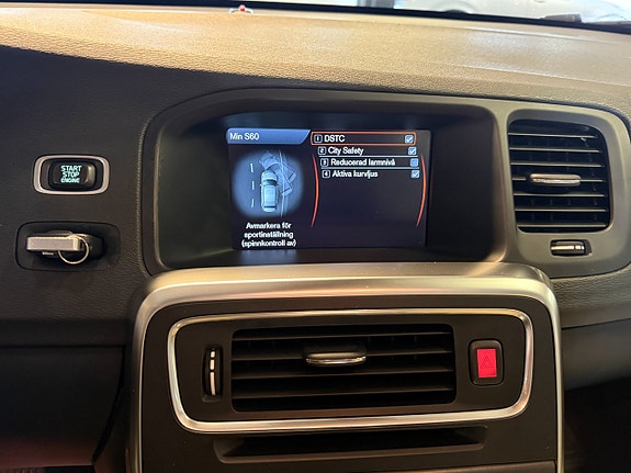 Volvo S60 15 of 16