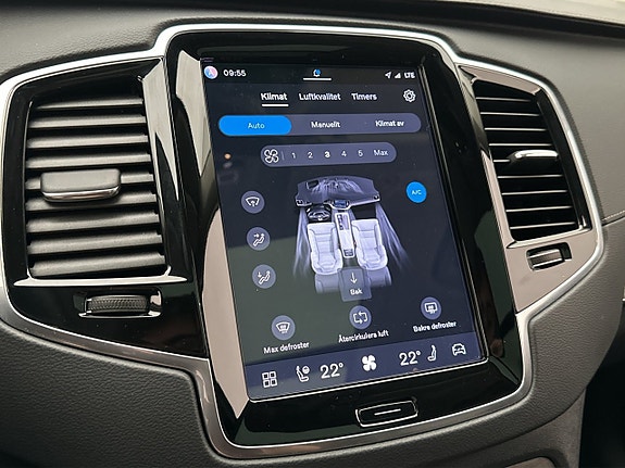 Volvo XC90 28 of 30