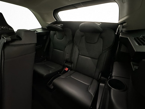 Volvo XC90 21 of 30