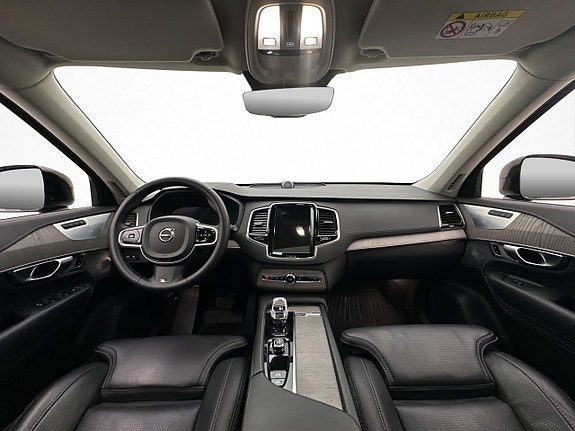 Volvo XC90 23 of 30