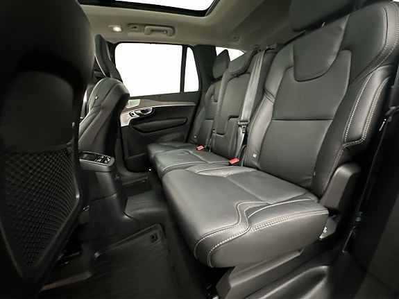 Volvo XC90 20 of 30