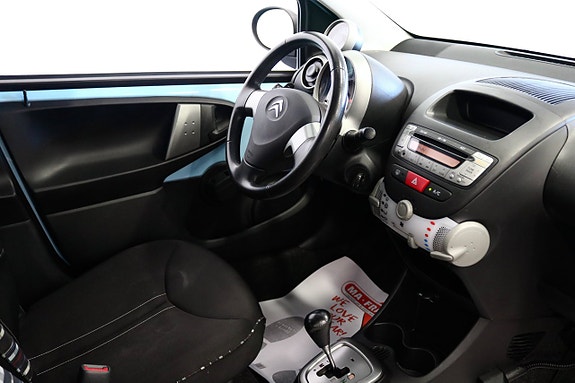 Toyota Aygo 7 of 17