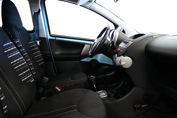 Toyota Aygo 8 of 17