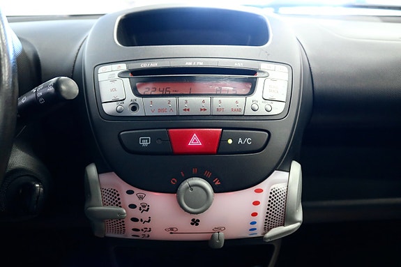 Toyota Aygo 15 of 17