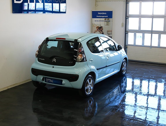Toyota Aygo 2 of 17