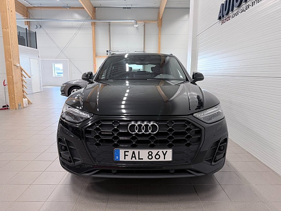 Audi Q5 4 of 23