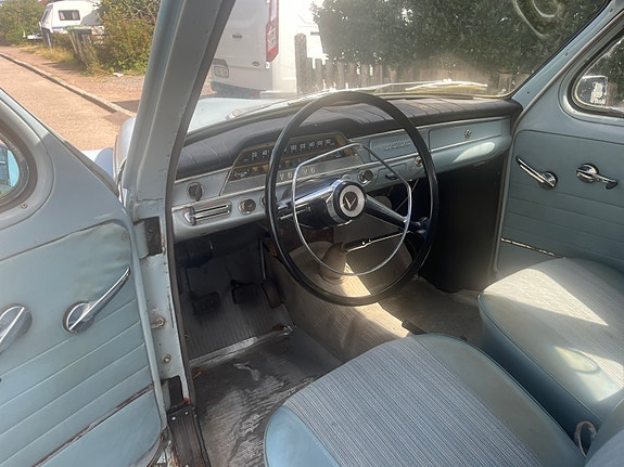 Volvo PV 4 of 5