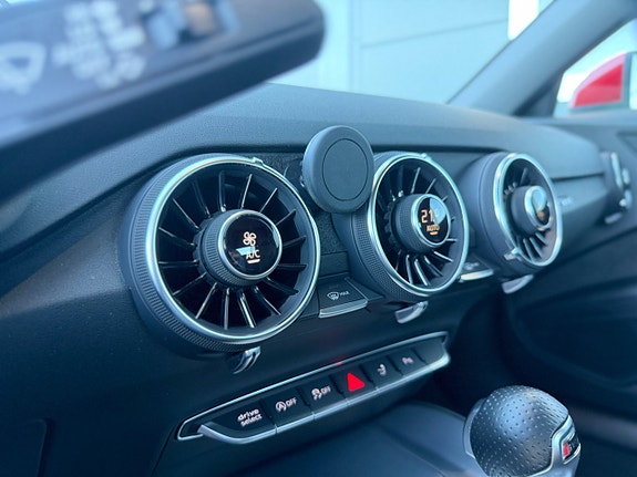 Audi TT 14 of 14